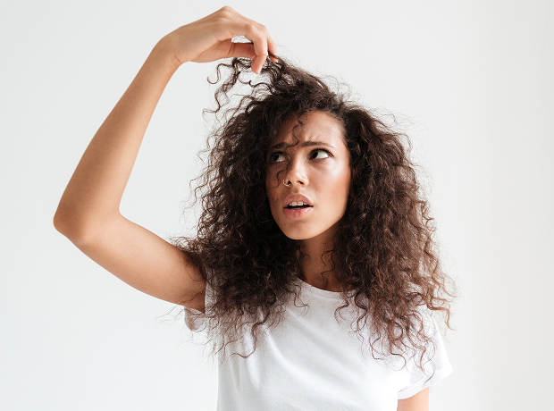 confused-woman-hair